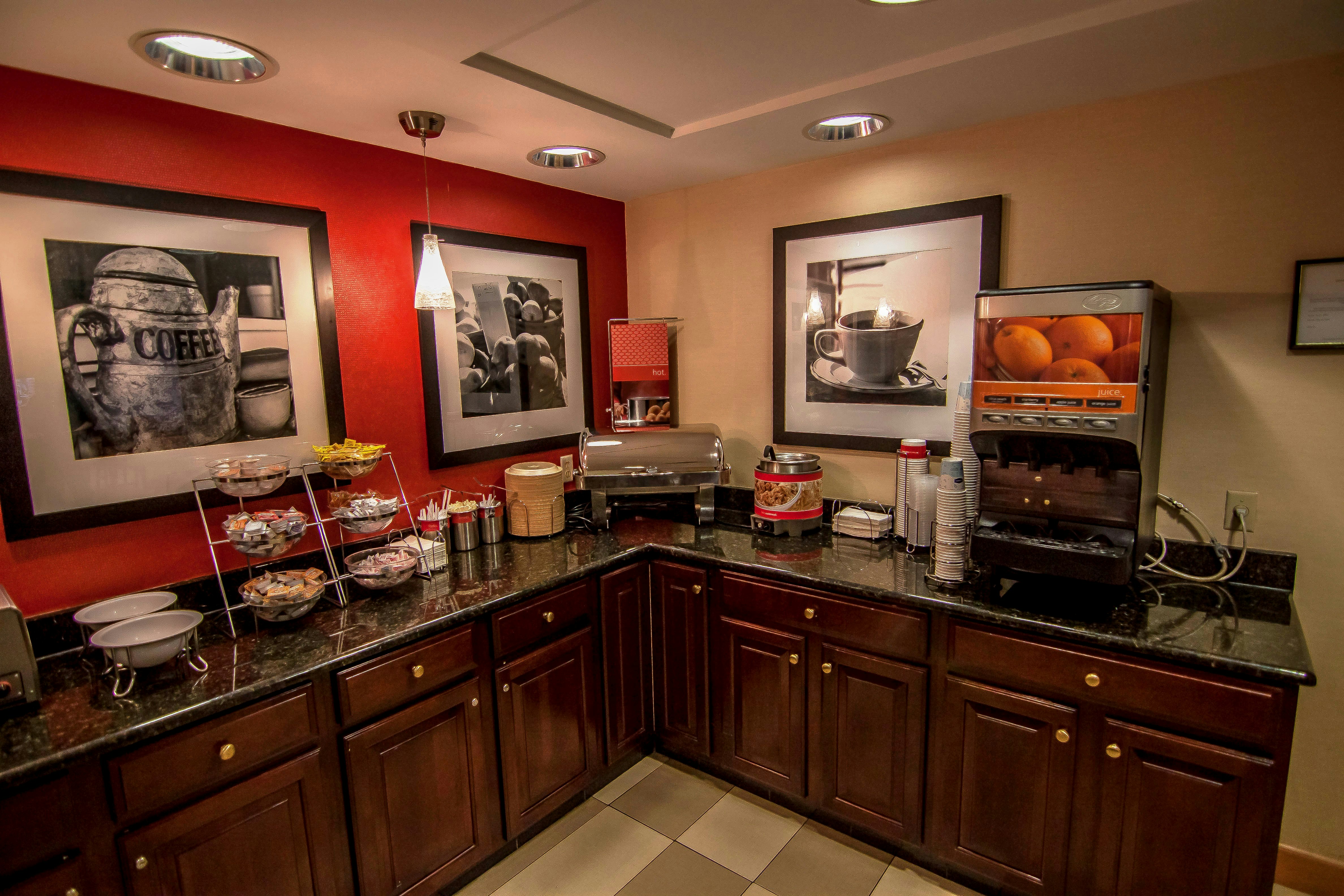 Hampton Inn Groton 44/56