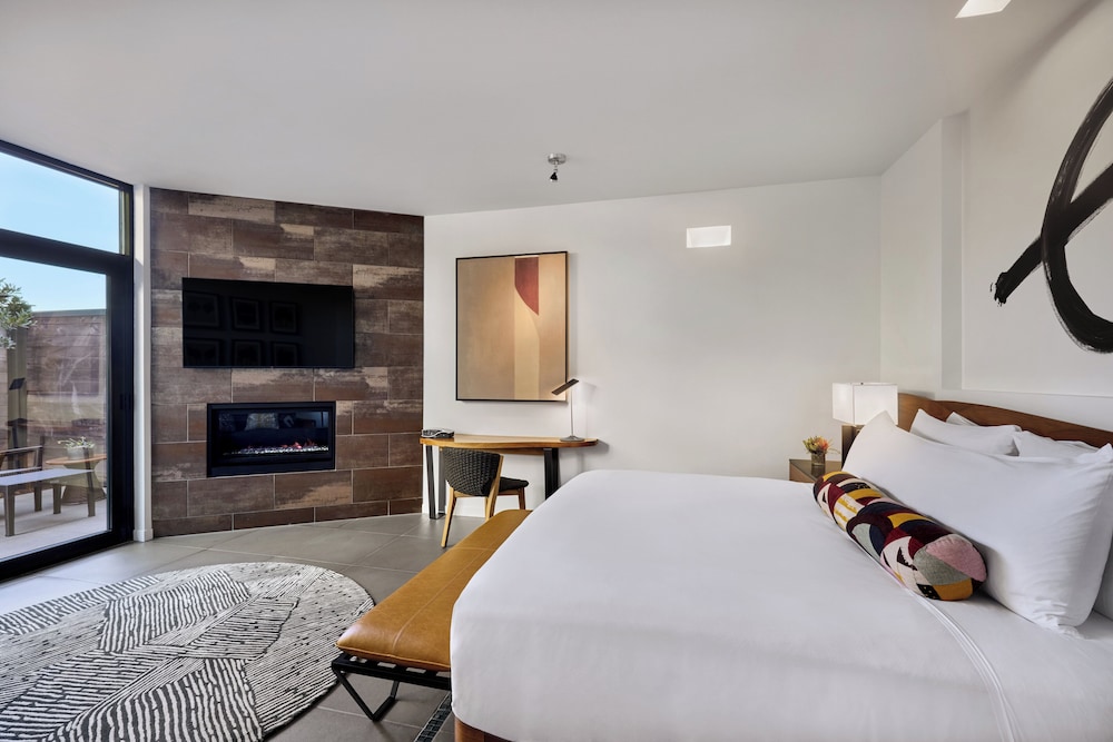 Pure, Spa, Suite, King Bed, Sauna