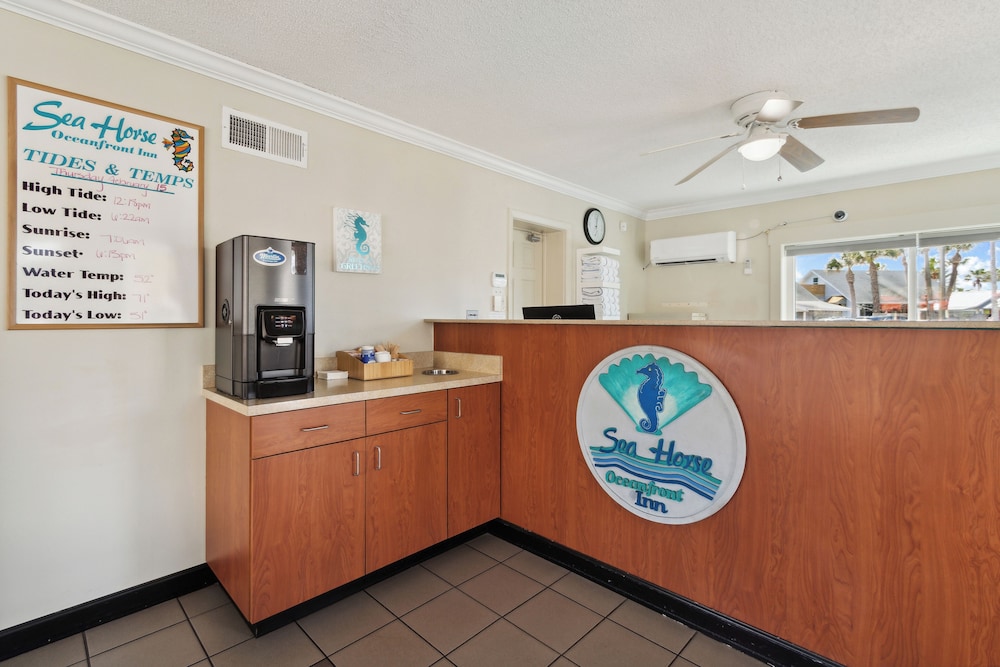 Seahorse Oceanfront Inn 6/50