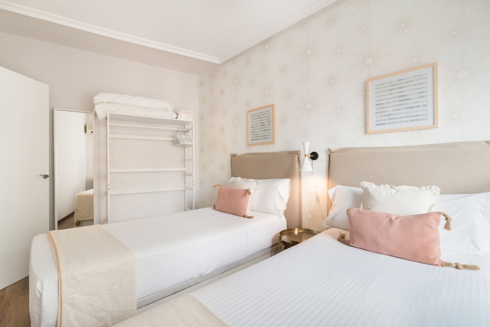 Apartamentos Roisa Centro 14/72