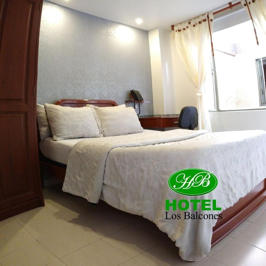 Los Balcones Hotel 18/38