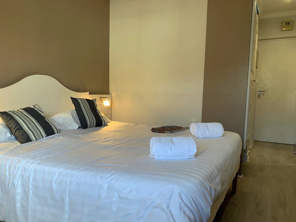 Hotel Causse Comtal 25/84