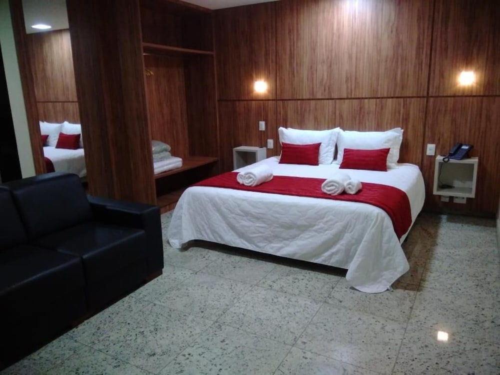 Topazio Imperial Hotel 8/29