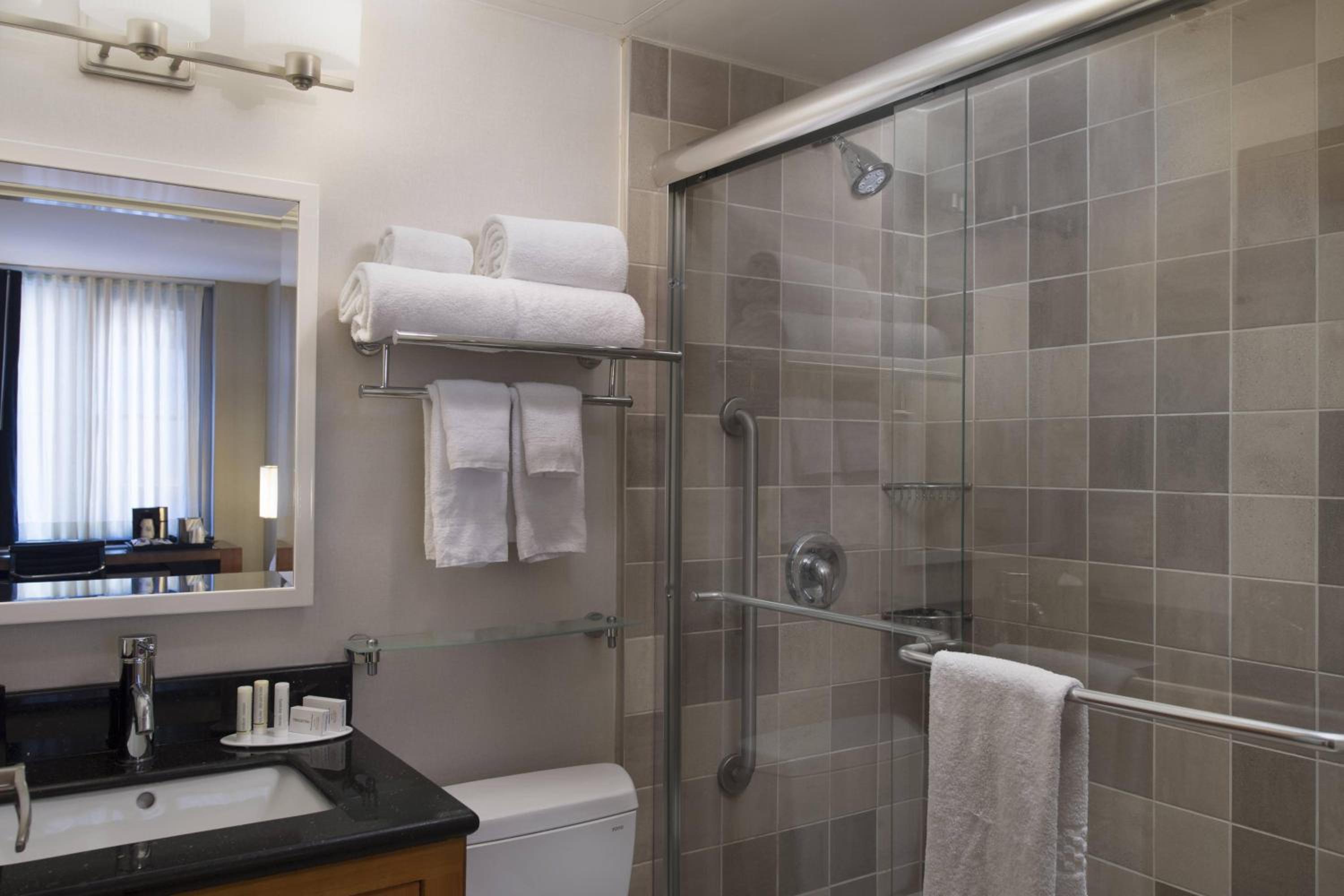 Fairfield by Marriott Inn & Suites New York Manhattan/Fifth Avenue 23/24