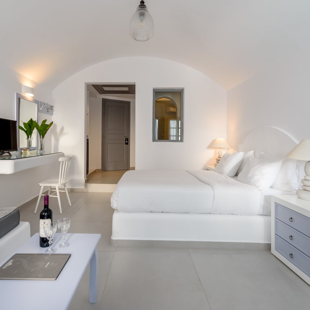 Maison De Lys Luxury Suites 19/72
