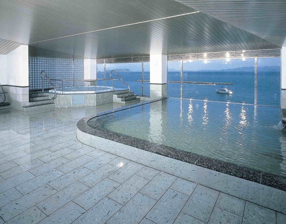 swimming pool spa