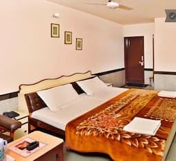Semi Room, Deluxe