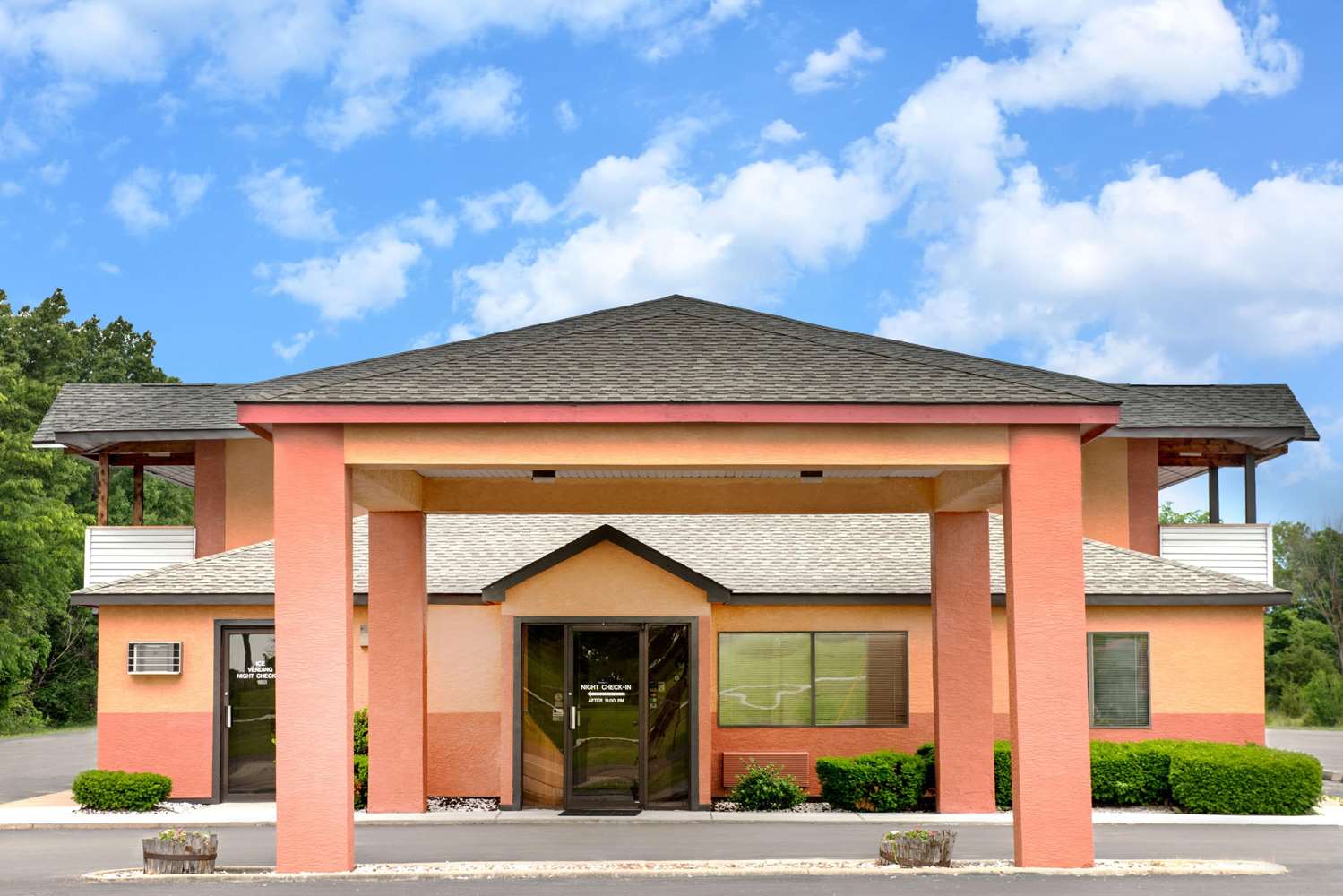 Days Inn By Wyndham Kingman West 2/11