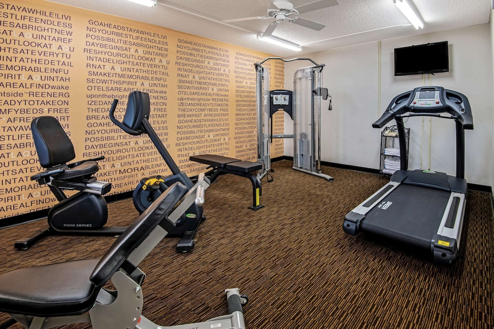 La Quinta Inn by Wyndham Amarillo Mid-City 33/52