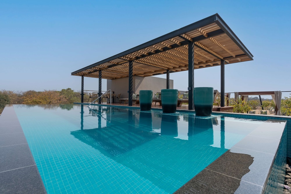 Radisson Blu Mosi-oa-Tunya Livingstone Resort 25/50