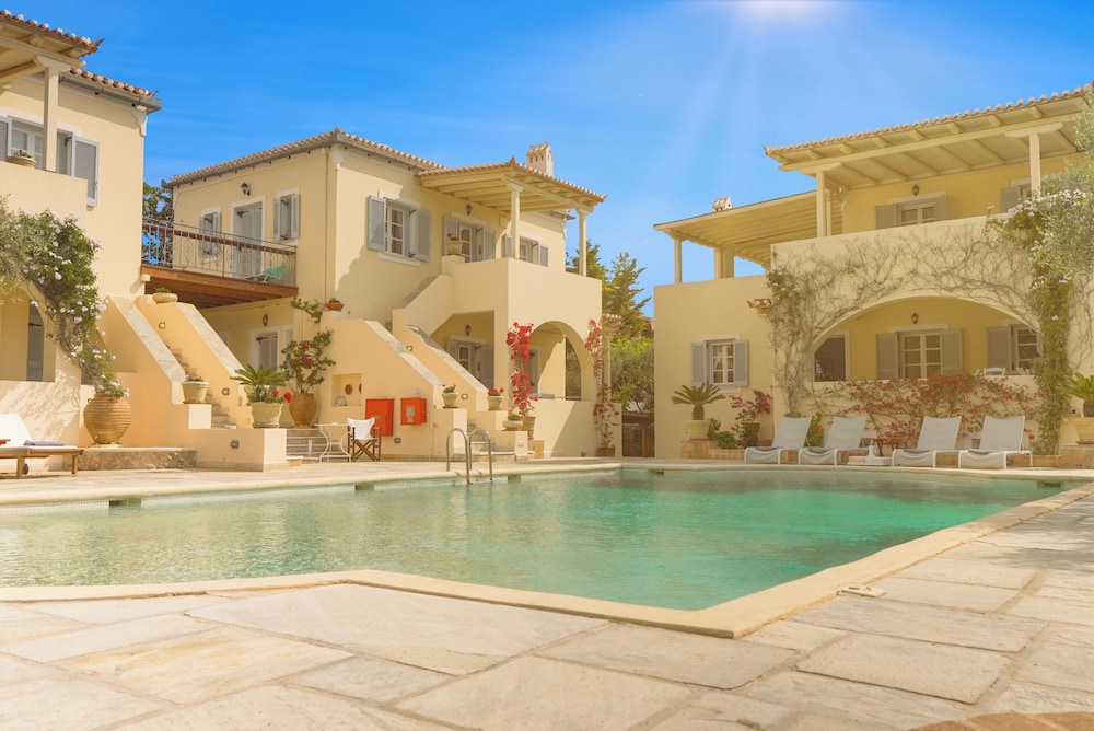 villa nika boutique hotel