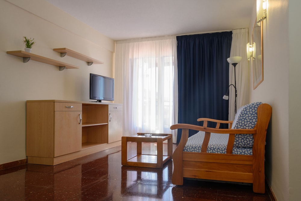 Albatros Apartamentos 15/30