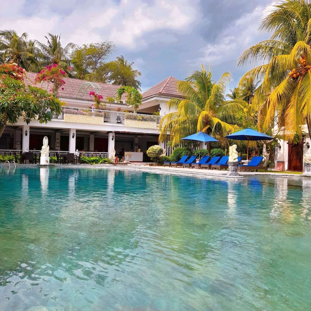 Puri Saron Senggigi Beach Hotel 6/63