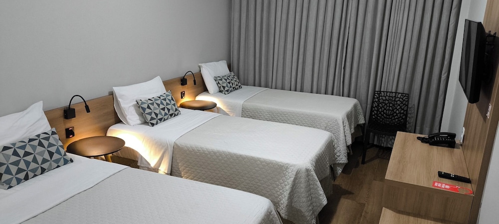 Abudi Hotel 8/67