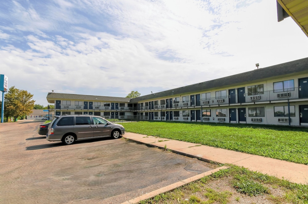 Motel6 Topeka, KS - Northwest 54/54