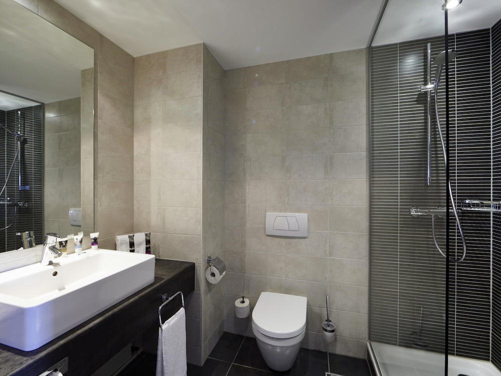 Mercure Severinshof Koeln City Hotel 48/48