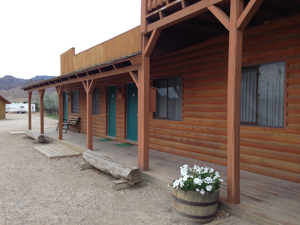 Yellowstone Valley Inn 40/50