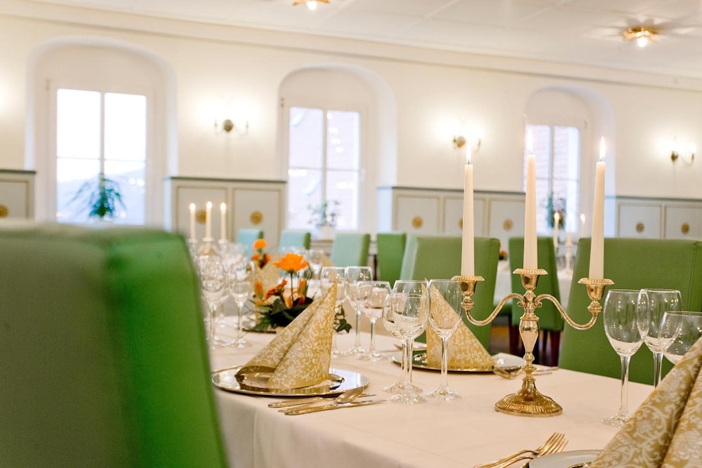 Hotel Erbgericht Krippen 32/50