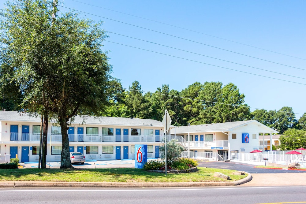 Motel6 Longview, TX 59/64