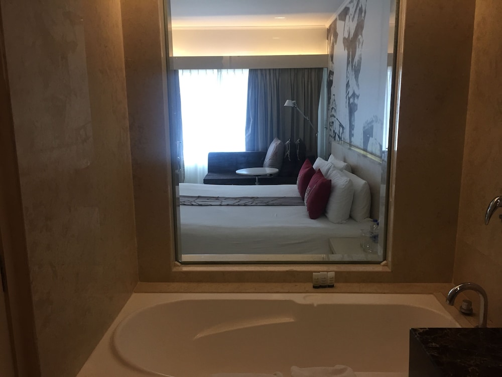 The Gateway Hotel Beach Road Viskhapatnam 9/32