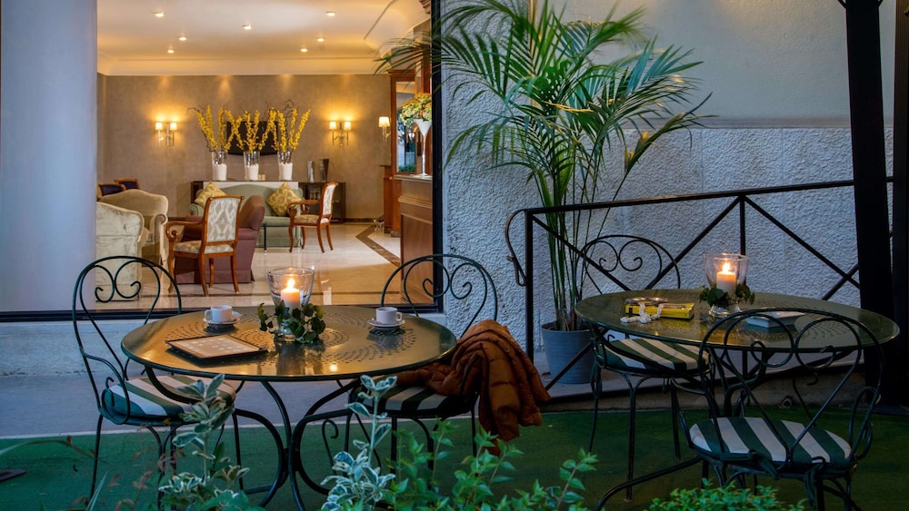 Santa Costanza Hotel 44/50