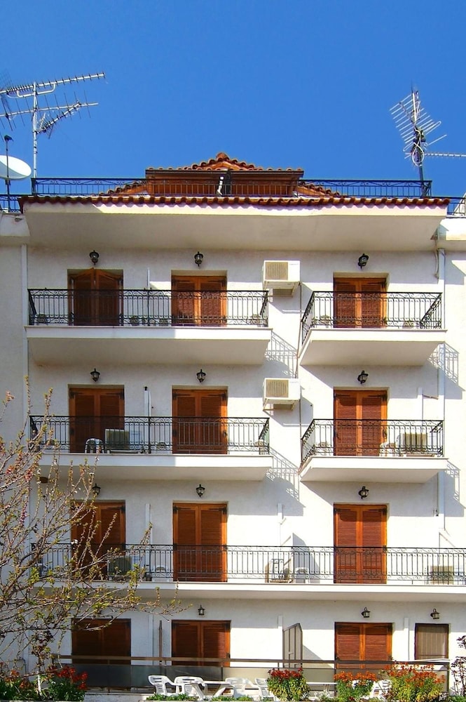 Orfeas Hotel 1/48