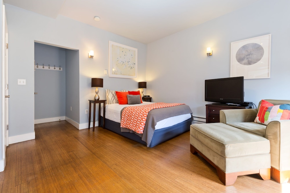 Nature, Suite, Queen Bed، Boise Guest House 2/4