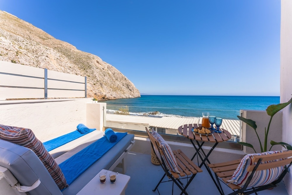 Sagma Rooms Santorini 56/60