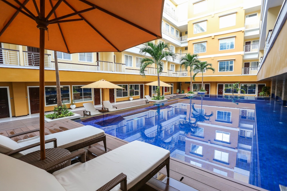 Sylvia Hotel Premier Kupang 7/57