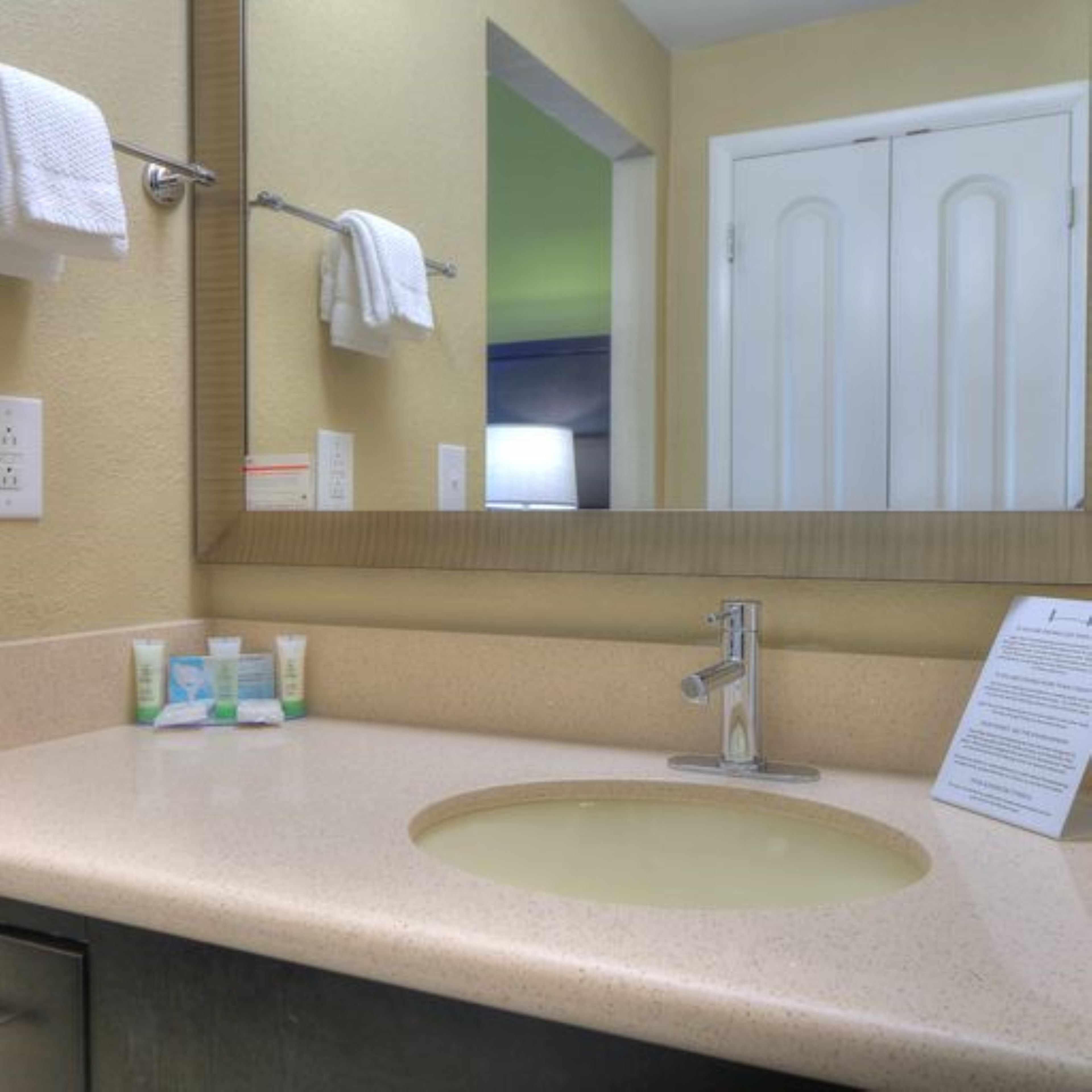 Staybridge Suites Knoxville-West 41/42