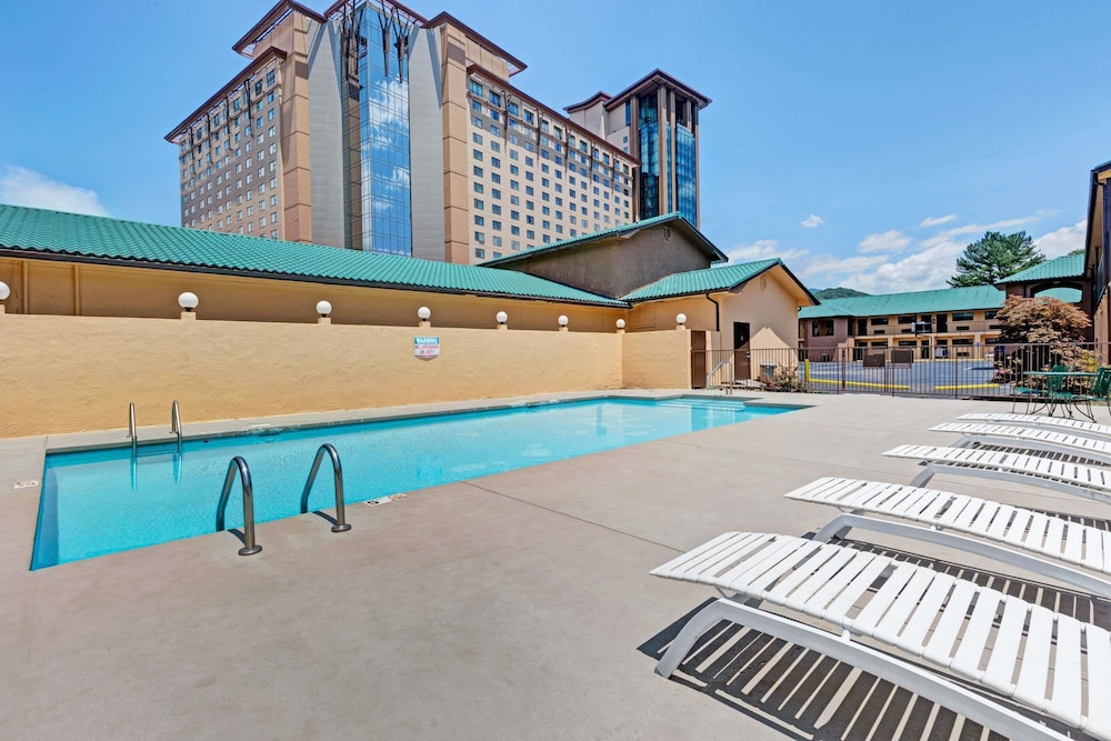 Days Inn by Wyndham Cherokee Near Casino 5/20