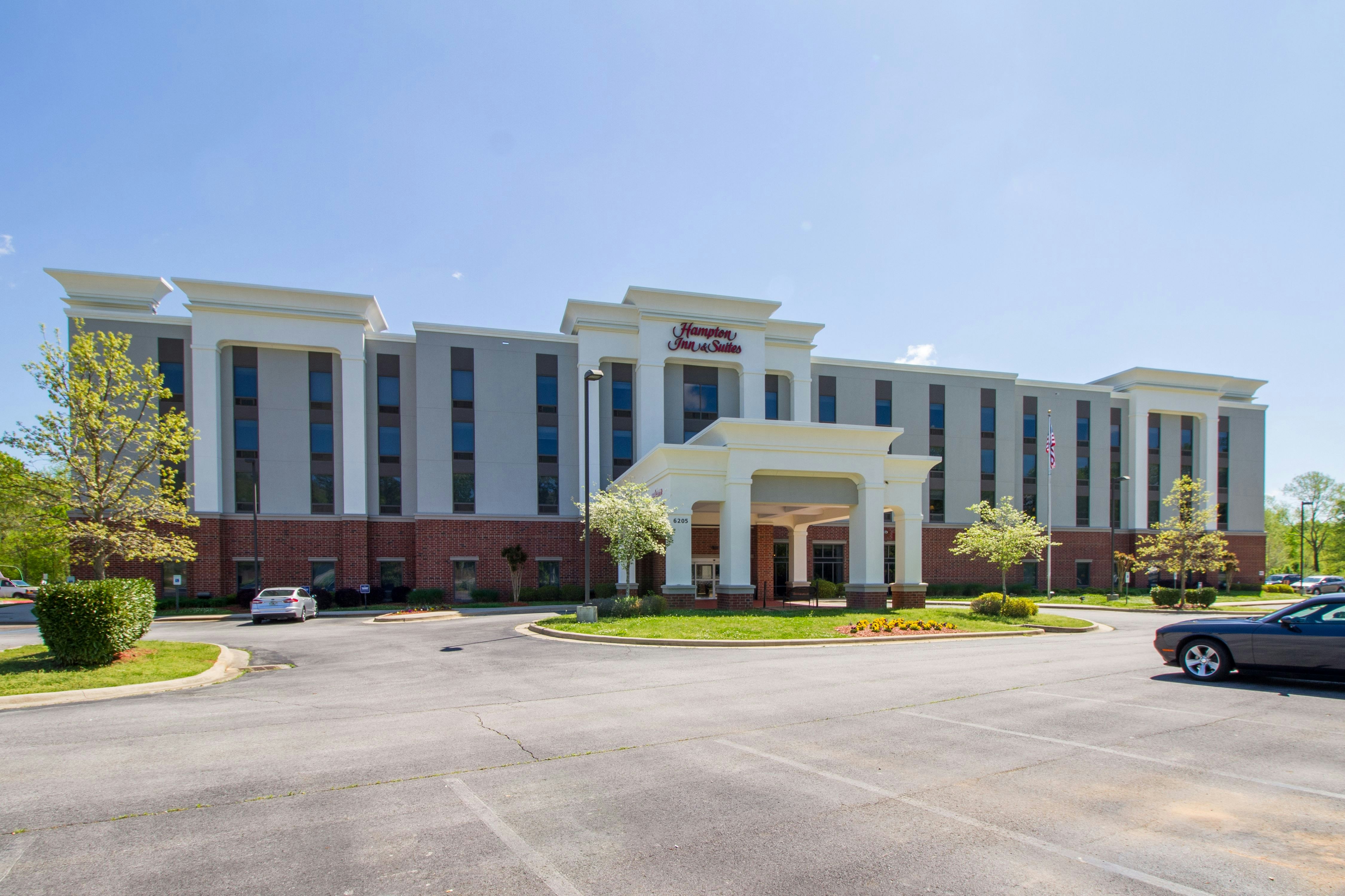 Hampton Inn And Suites Huntsville Southeast Hampton Cove Al 48/49