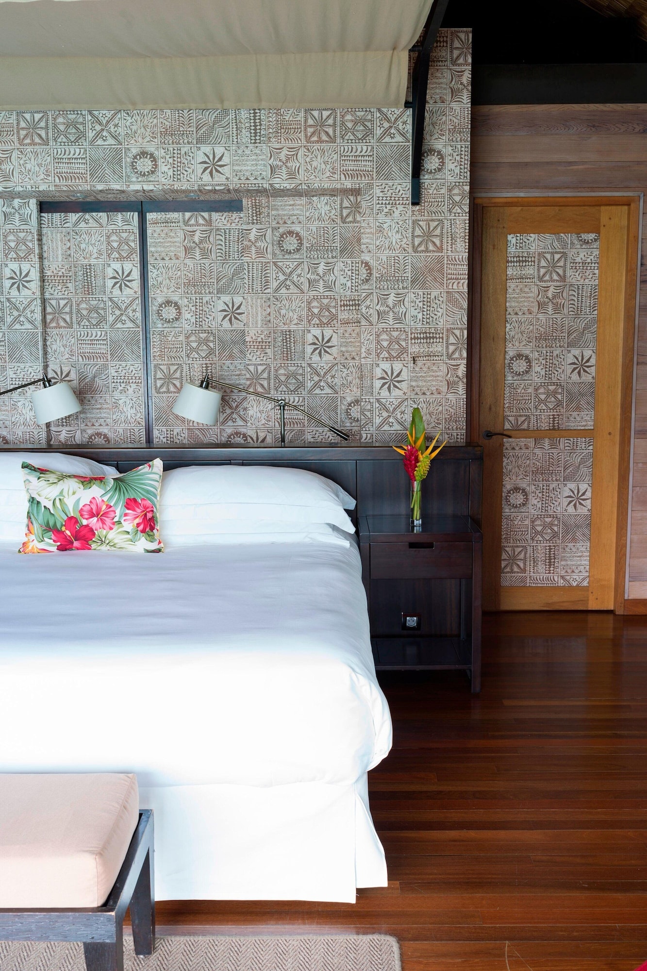 Overwater, Superior, Villa, King Bed, Lagoon View