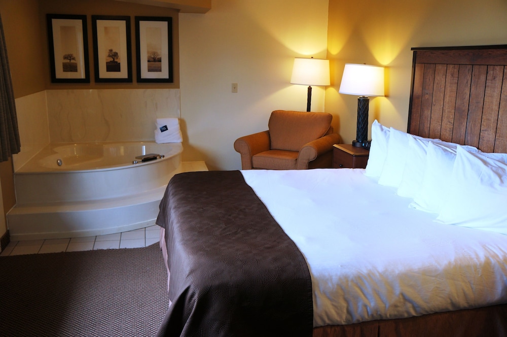 Americinn By Wyndham Two Harbors Near Lake Superior 15/37