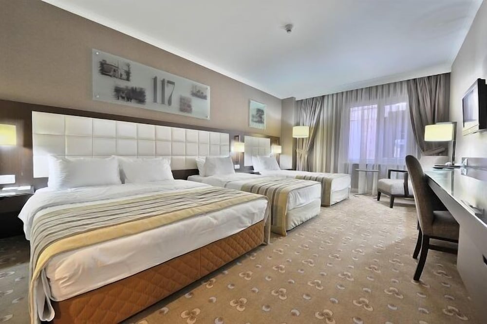 Kent Hotel 43/83