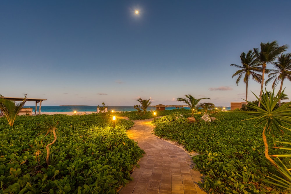 Orient Beach Hotel 18/27