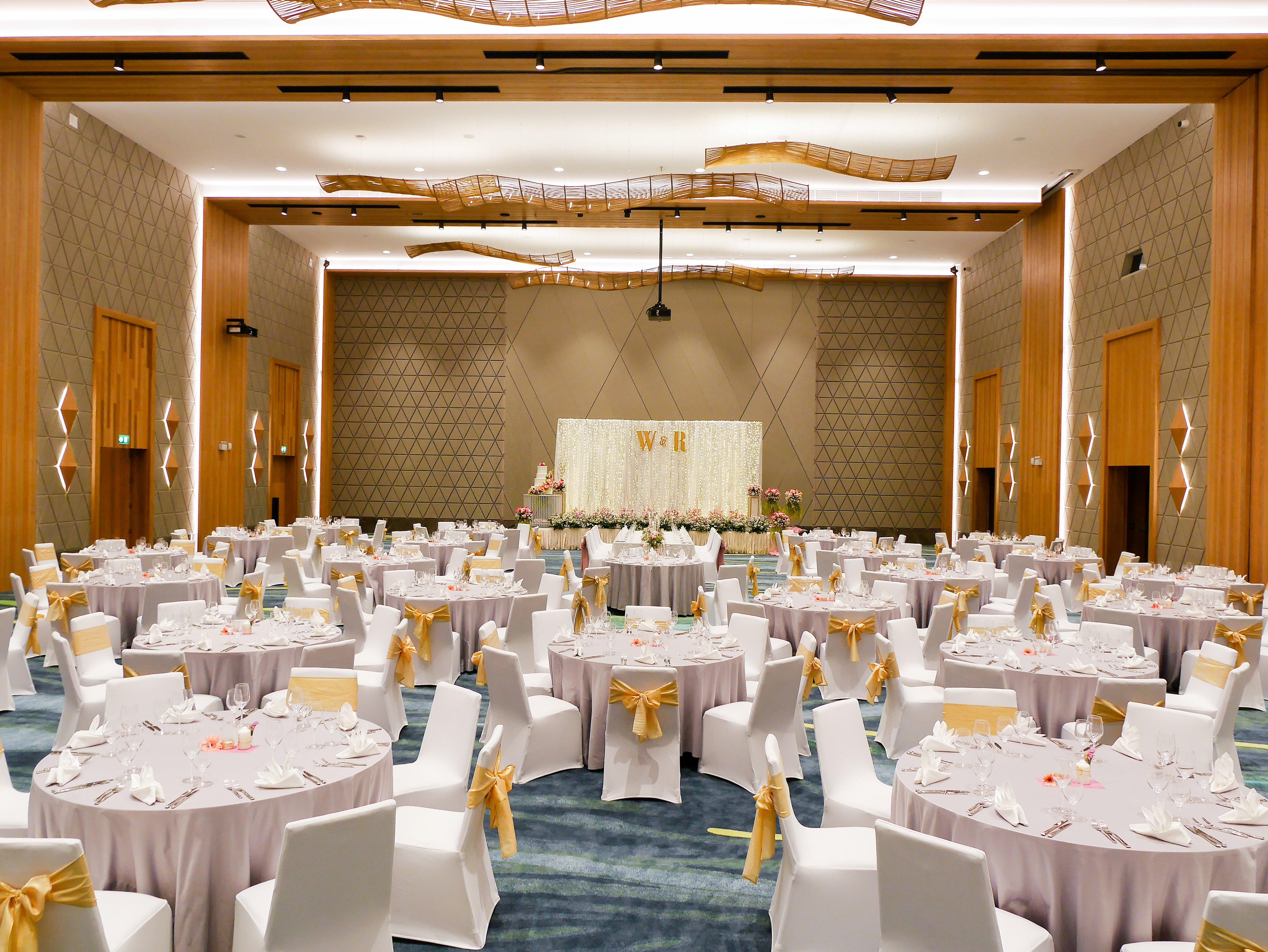 Holiday Inn Vana Nava Hua Hin 31/36