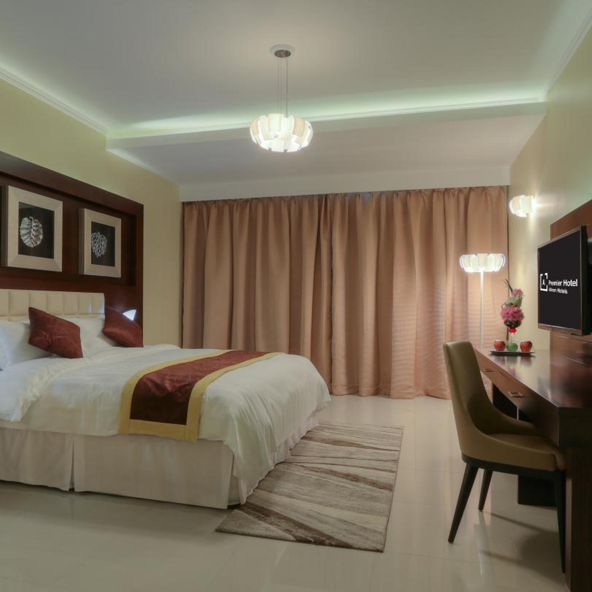 ROOM, TWIN BEDS, CITY VIEW