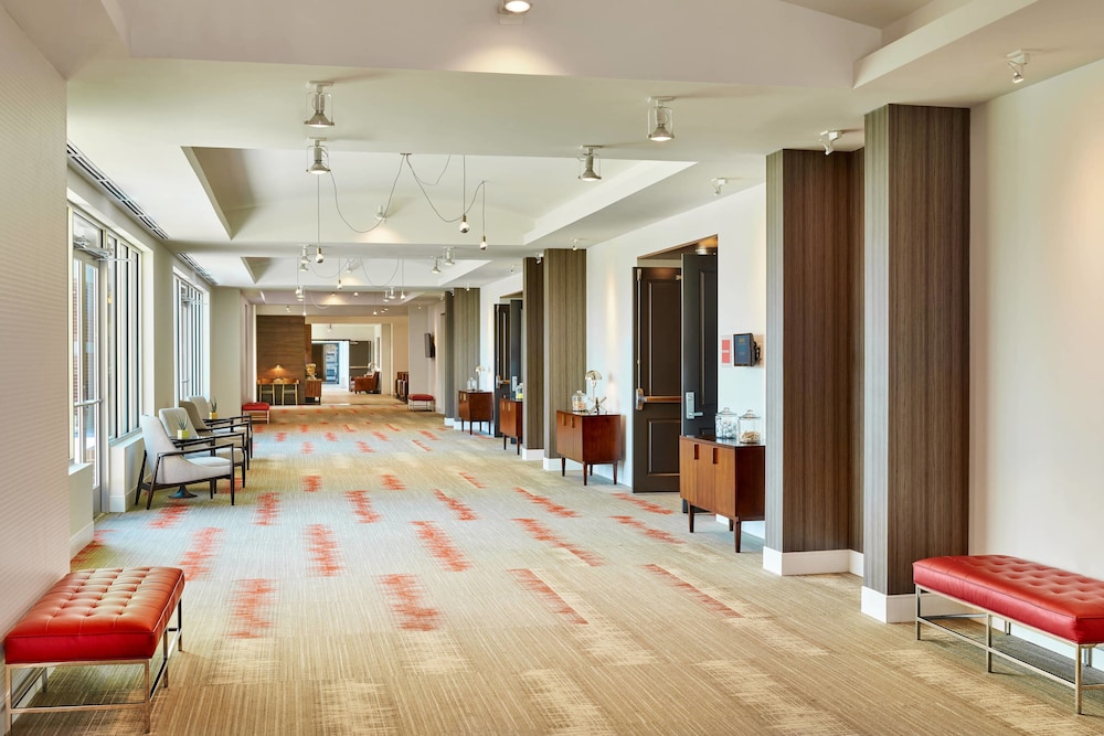 FOUR POINTS BY SHERATON DALLAS FORT WORTH AIRPORT NORTH 10/25