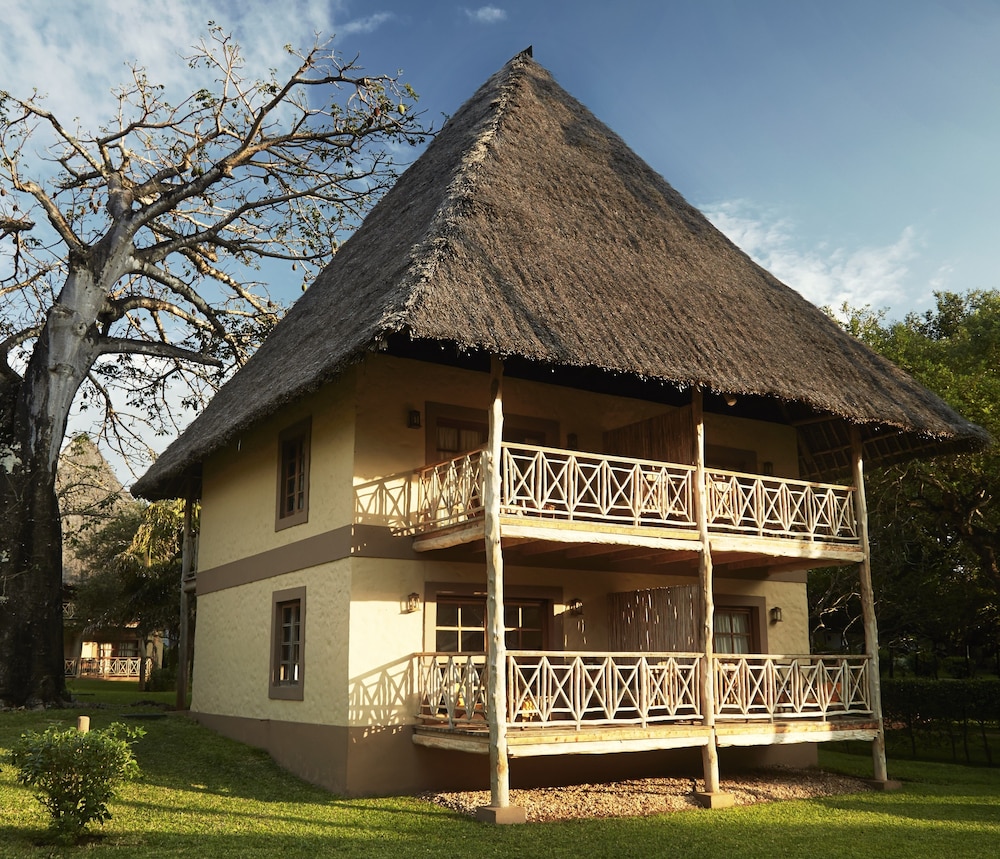 Neptune Palm Beach Boutique Resort & Spa in DIANI BEACH