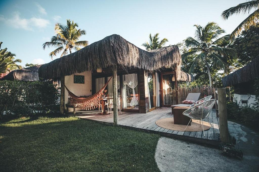 Madeiro Beach Hotel and Resort 18/22