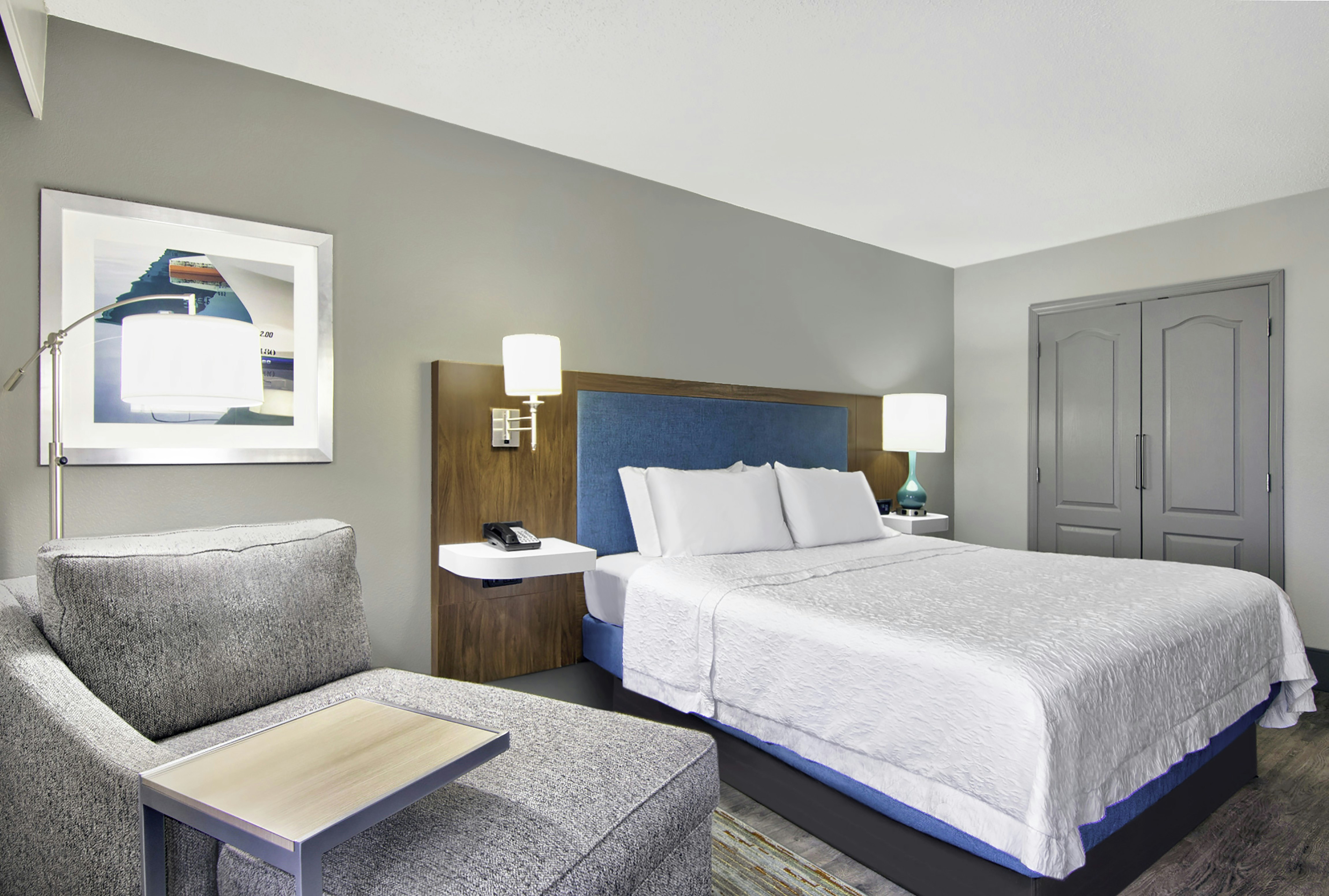 ROOM, KING BED, ACCESSIBLE