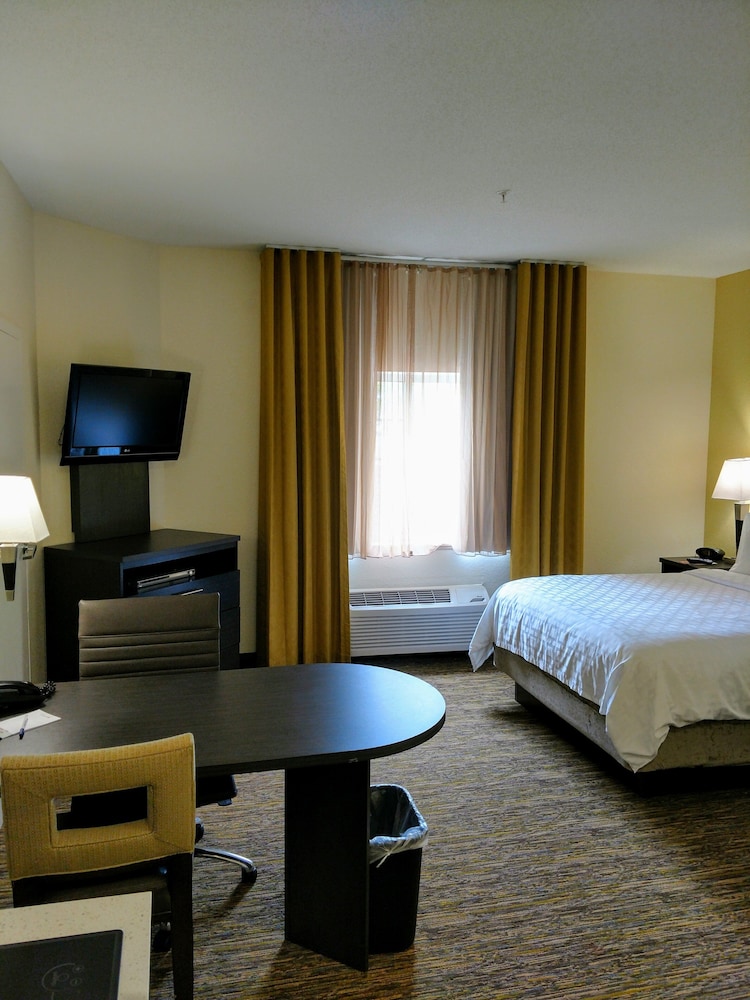 Candlewood Suites Olive Branch 11/27