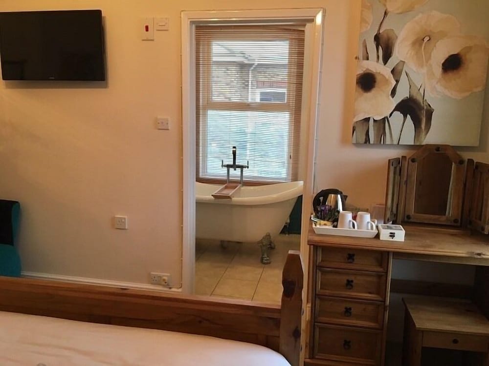 Chaston Manor Hotel 33/50