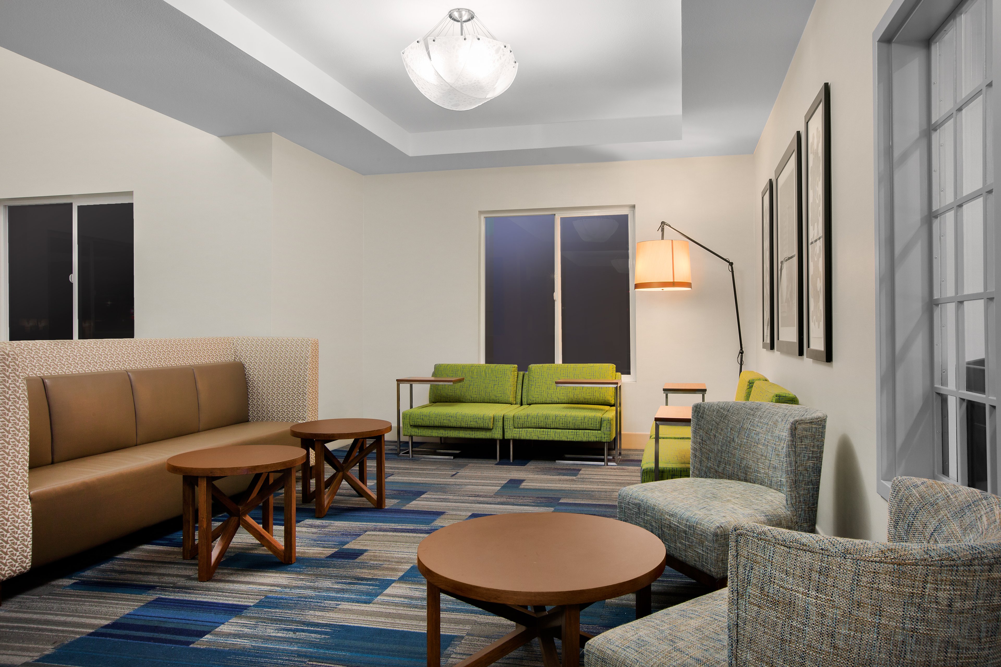 Holiday Inn Express Hotel And Suites Ontario 38/61