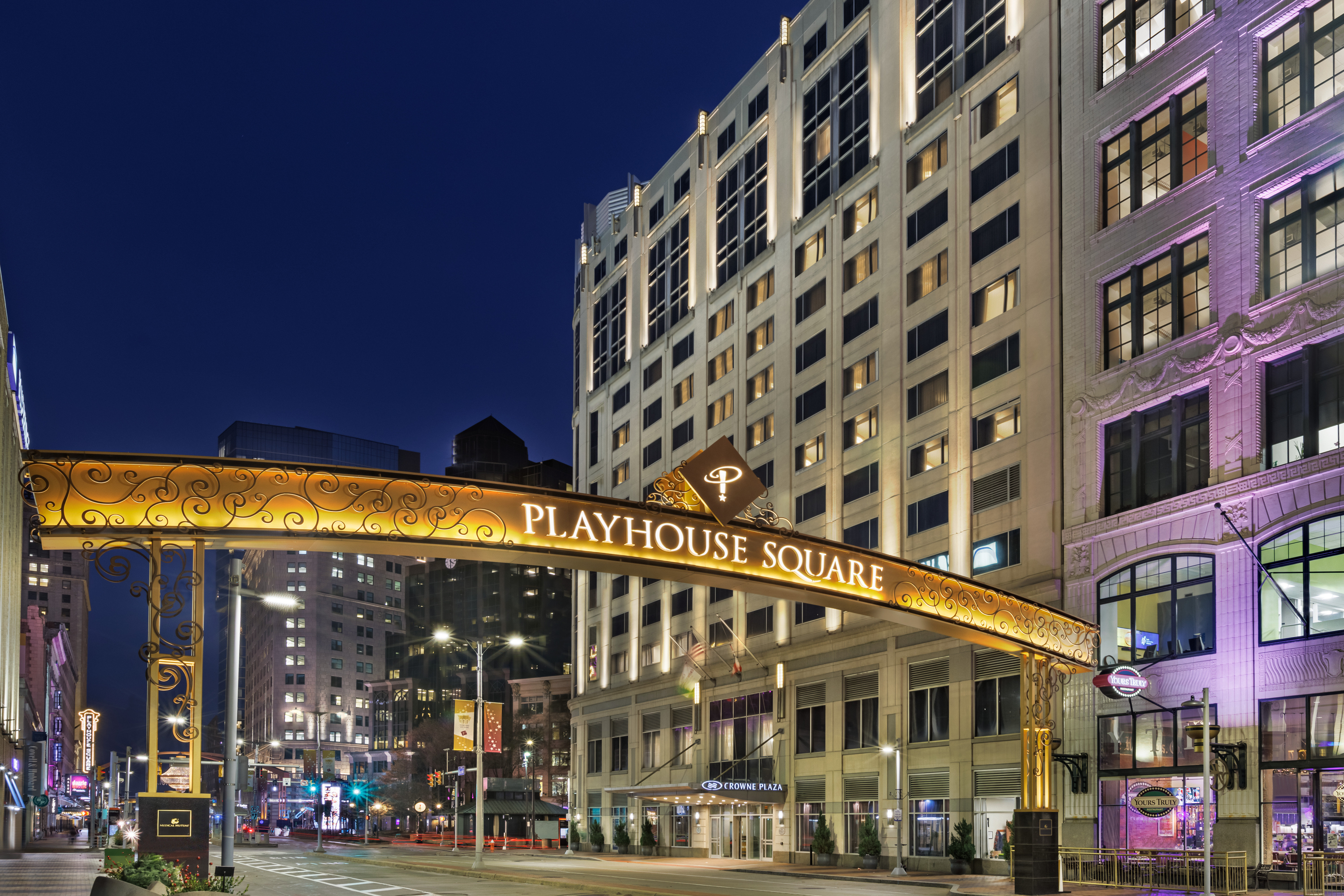 Crowne Plaza Cleveland At Playhouse Square An Ihg Hotel 4/77