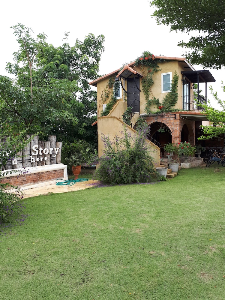 Villa Tuscany Country Resort 1/44