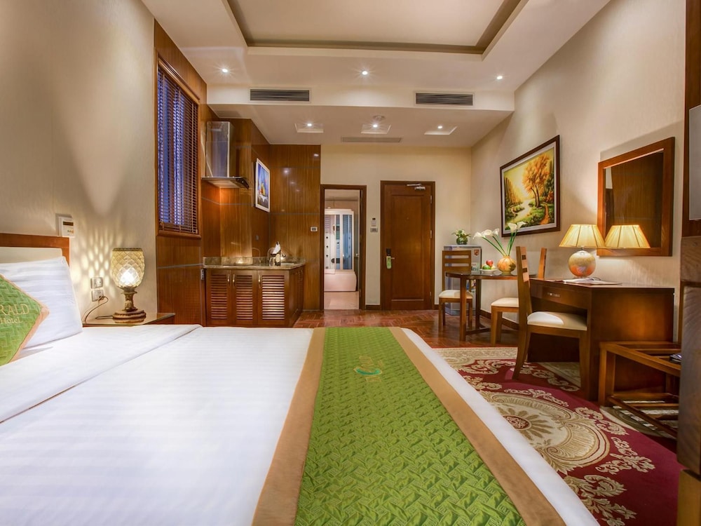 Emerald Hotel Hanoi 27/72
