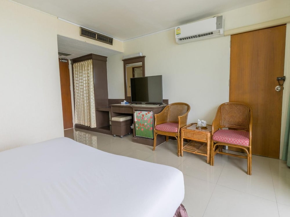 Lake Inn Hotel 13/55