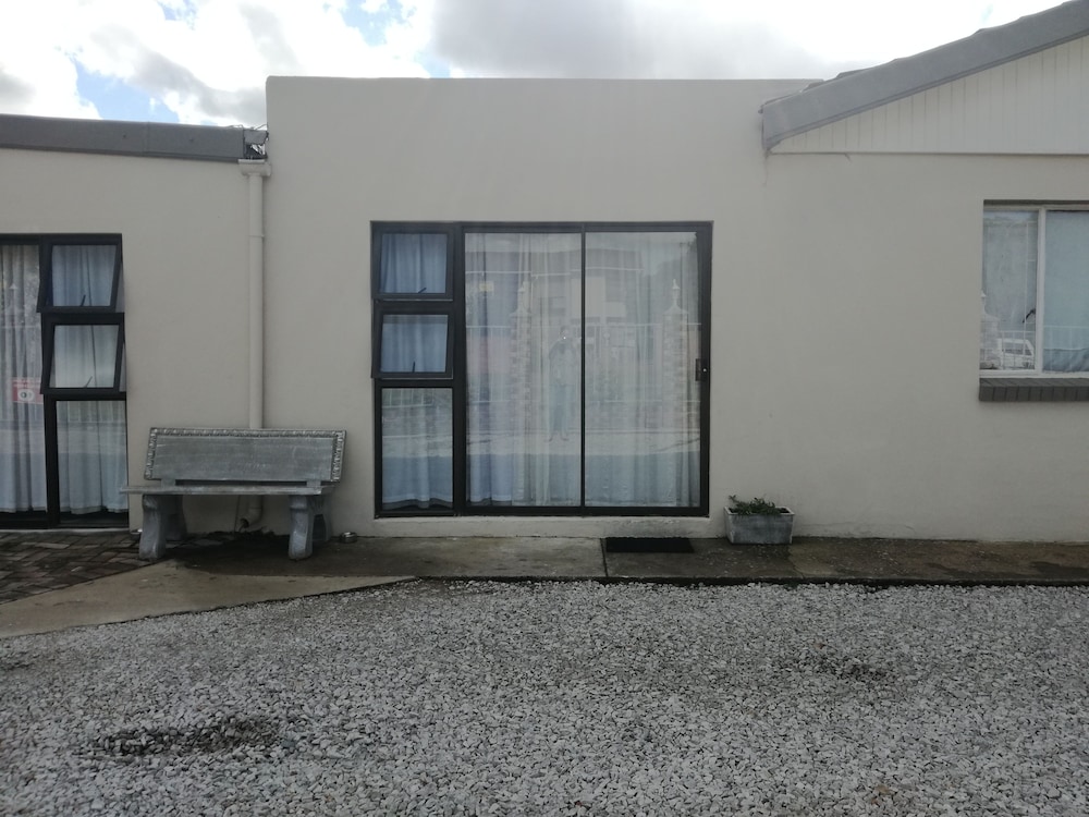 Framesby Guesthouse 25/36